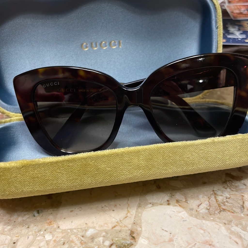New Gucci Tortoise Oversized Sunglasses